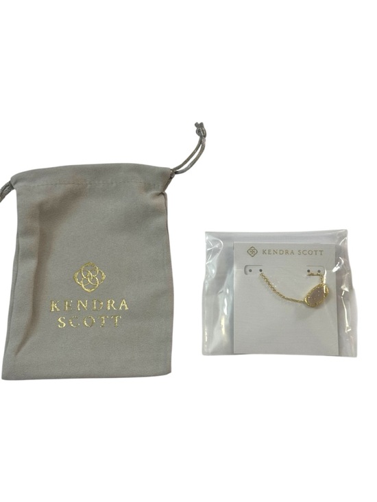 Kendra Scott Elisa Gold Pendant Necklace in Iridescent Drusy - Picture 10 of 12